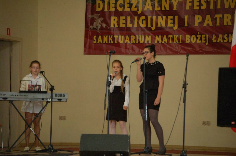 13r.05.04 - 20 Festiwal w Krzeszowie